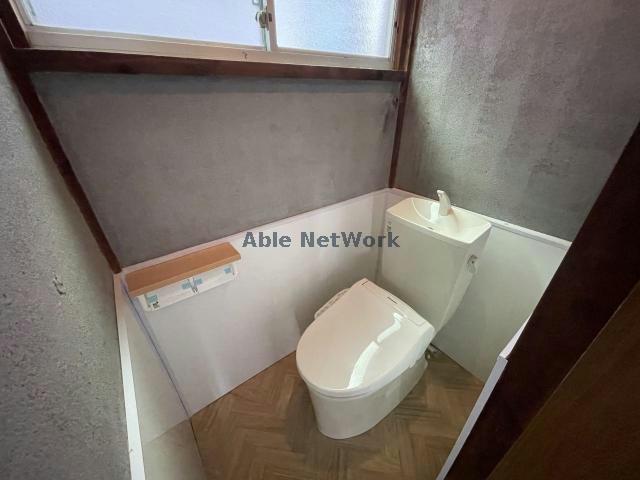 トイレ　トイレ