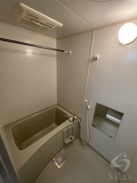 バス・シャワールーム　反転タイプ