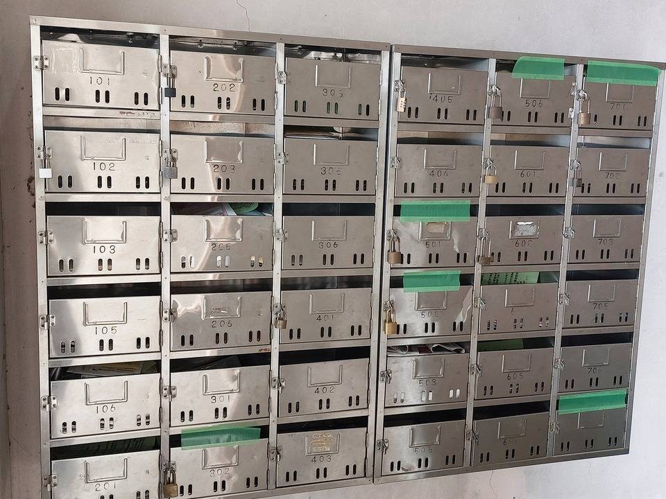 エントランス　メールBOX