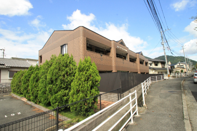 建物外観　外観写真（昼）