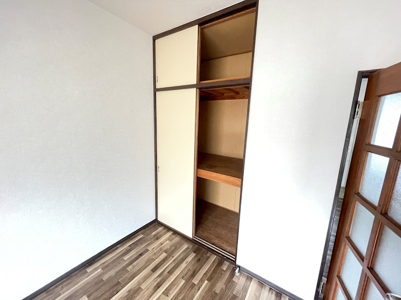 収納　押入れ