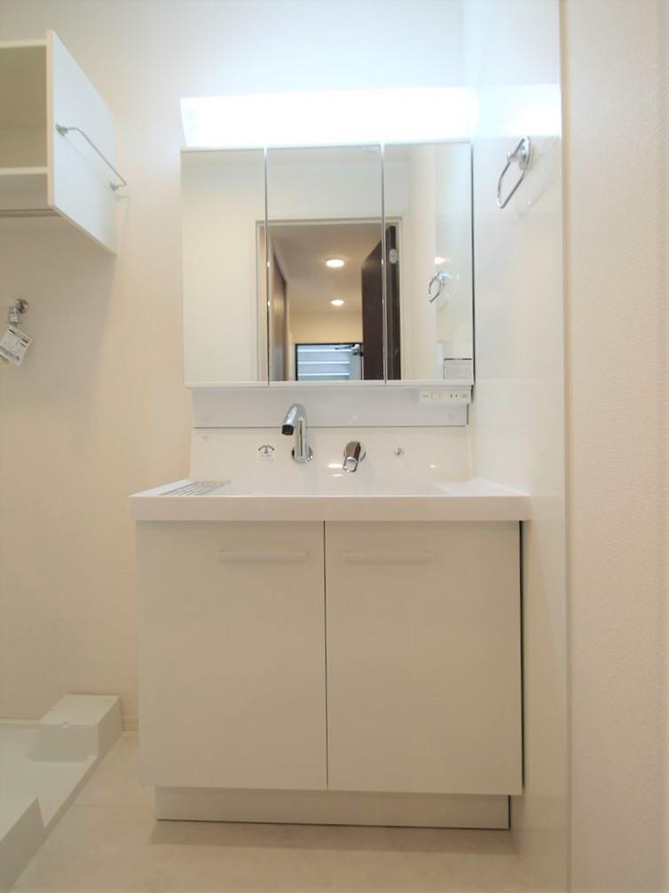 洗面設備　洗髪洗面化粧台