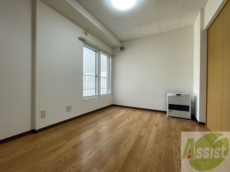 居室・リビング　広くてキレイなお部屋が広がっていて、充実した生活が送れそう。