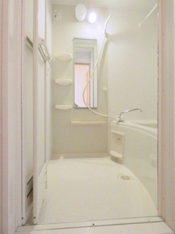 バス・シャワールーム　図面と現状に相違がある場合には現状を優先