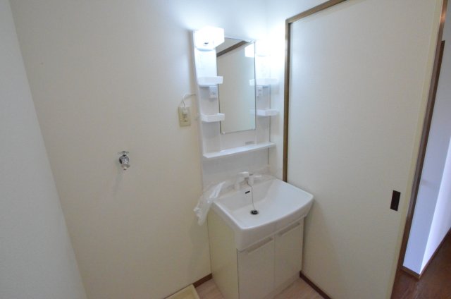 洗面設備　シャンプードレサー