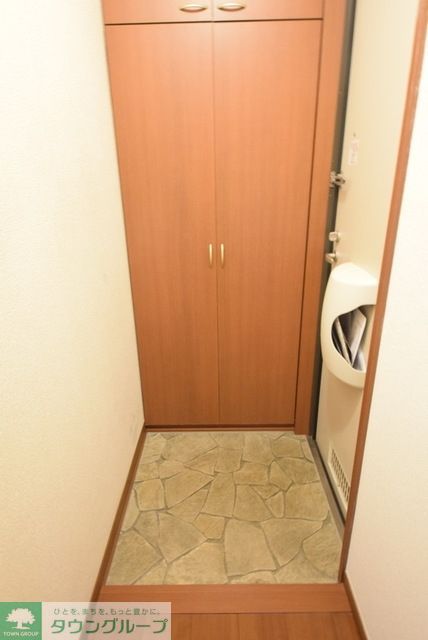 玄関　お問合せはタウンハウジングまで！※現地待合わせ相談可能