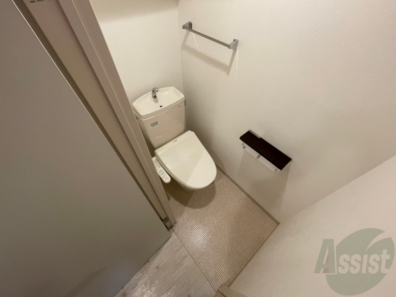 トイレ　ウォシュレット機能がついたトイレ。安心して使用できますね。