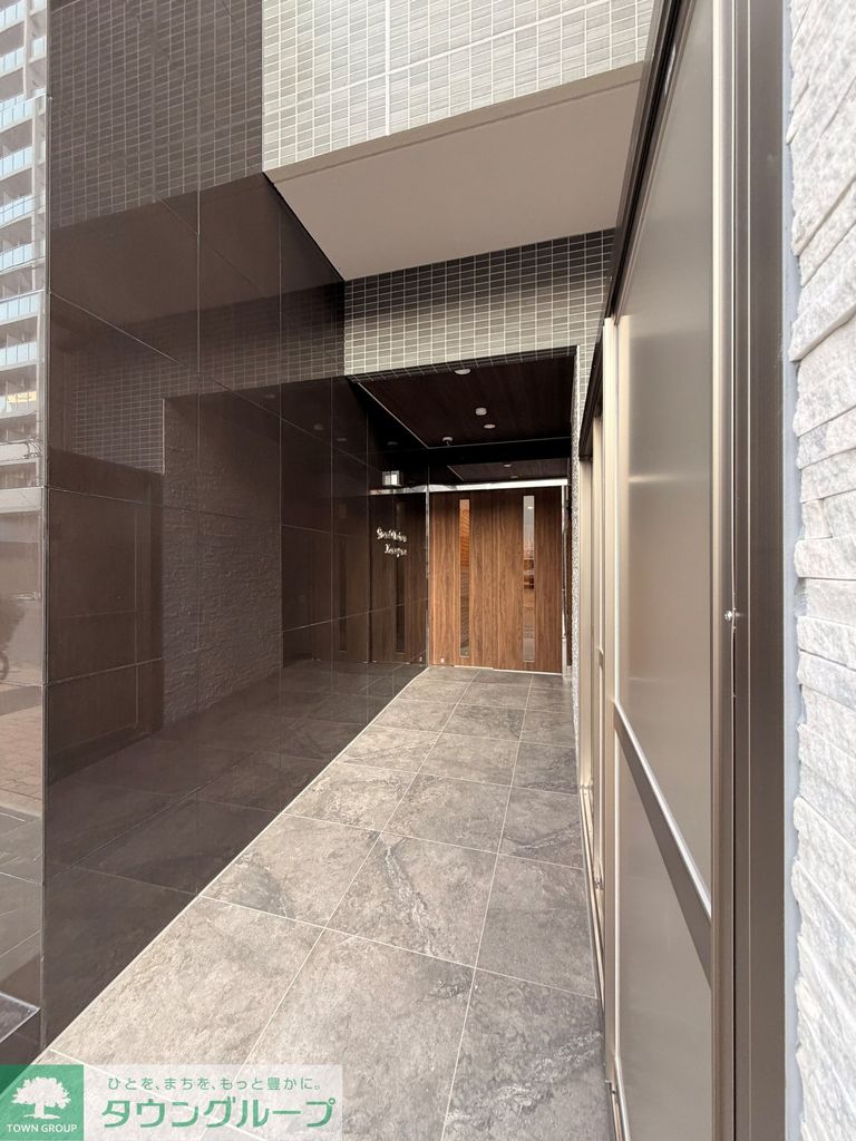 エントランス　エントランス