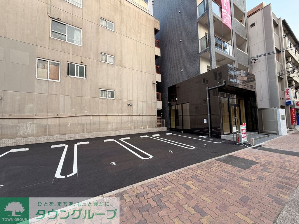 駐車場　駐車場