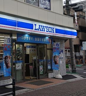 コンビニ　ローソン（コンビニ）まで167m