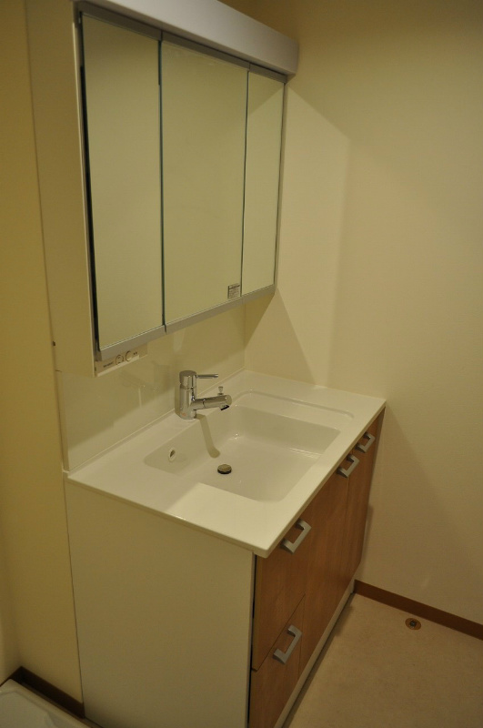 洗面設備　独立洗面台です。