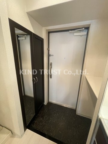 玄関　収納もある玄関です