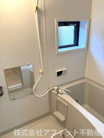 バス・シャワールーム　追い焚き機能付き