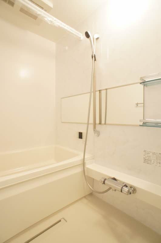 バス・シャワールーム　図面と現状に相違がある場合には現状を優先