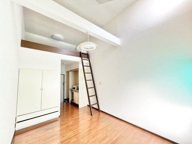 居室・リビング　物件の内装です