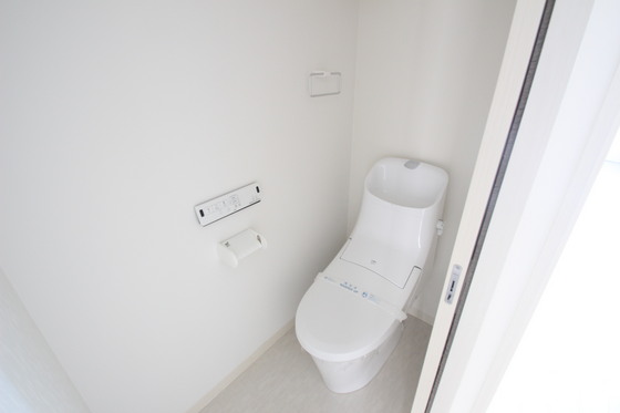 トイレ　※別部屋の写真です