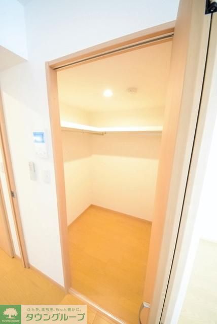 収納　ウォークインクローゼットついてます