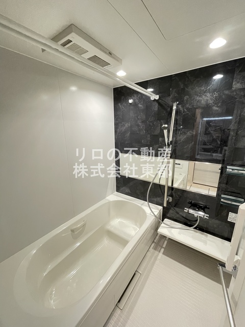 バス・シャワールーム　浴室には乾燥機が付いているので梅雨の時期でも安心です☆