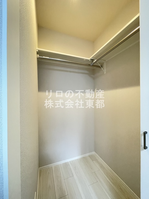 収納　奥行のあるウォークインクローゼットならお荷物多い方でも安心☆