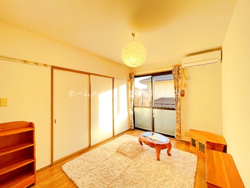 居室・リビング　同型別部屋写真