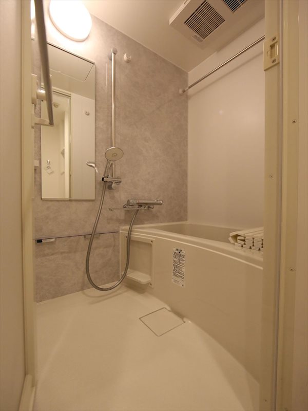 バス・シャワールーム　バスルーム　浴室暖房乾燥機付き