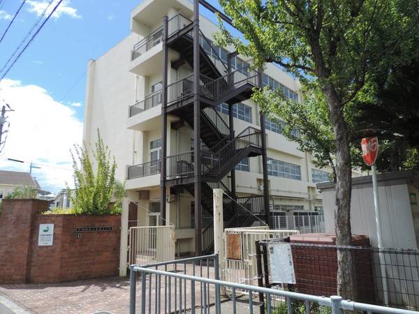 小学校　城北小学校（小学校）まで350m