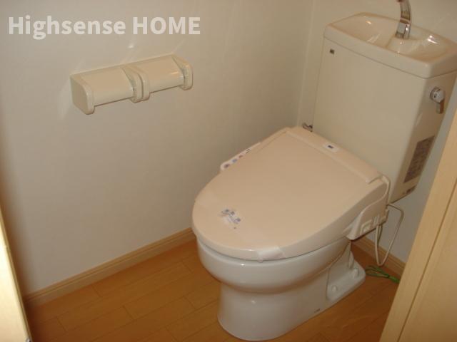 トイレ　清潔感のあるトイレです