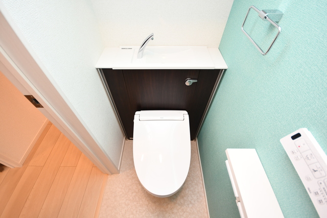 トイレ　トイレ