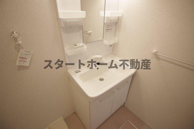 洗面設備　忙しい朝には欠かせない洗面所です