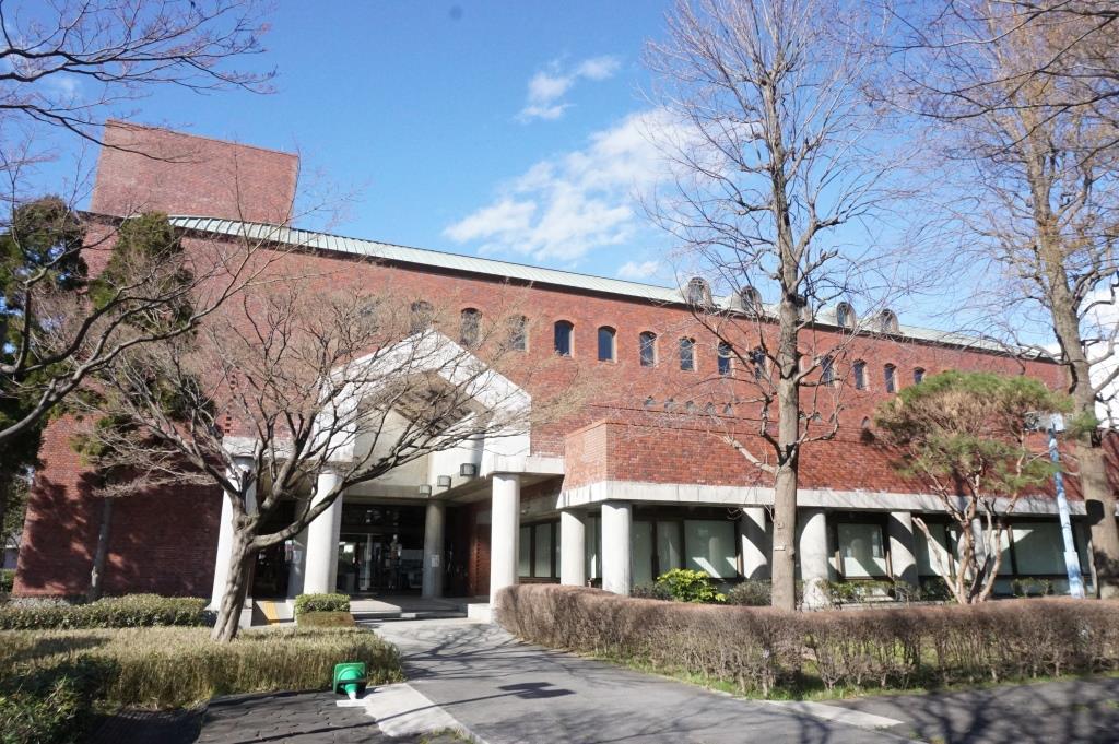 図書館　越谷市立図書館（図書館）まで520m