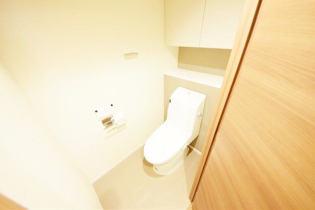 トイレ　お問合せは(株)タウンハウジングレジデンス事業部【03-…