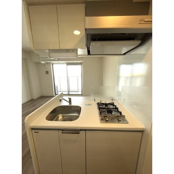 キッチン　※別号室の参考写真、現況優先※