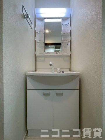 洗面設備　別号室イメージの為、現状を優先致します。