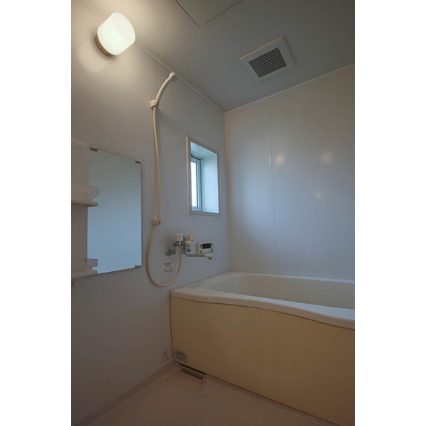 バス・シャワールーム　同じ建物の別のお部屋