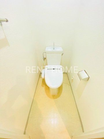 トイレ　ウォシュレット付き