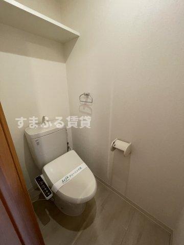 トイレ　同仕様　反転