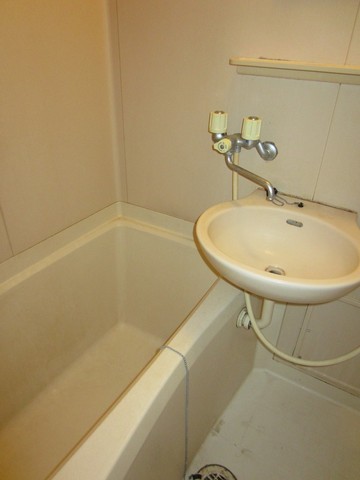 バス・シャワールーム　バスルーム