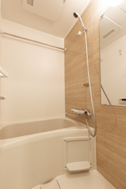 バス・シャワールーム　※写真は同タイプ住戸です。