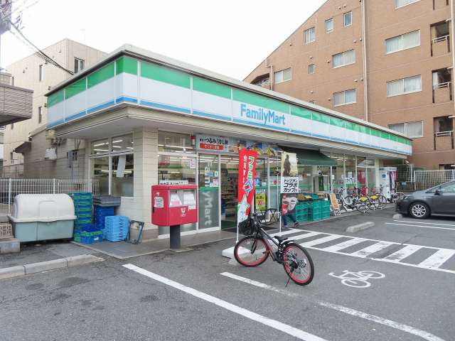 コンビニ　ファミリーマート桜川三丁目店（コンビニ）まで1671m