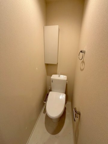 トイレ　★温水洗浄便座付きトイレ★