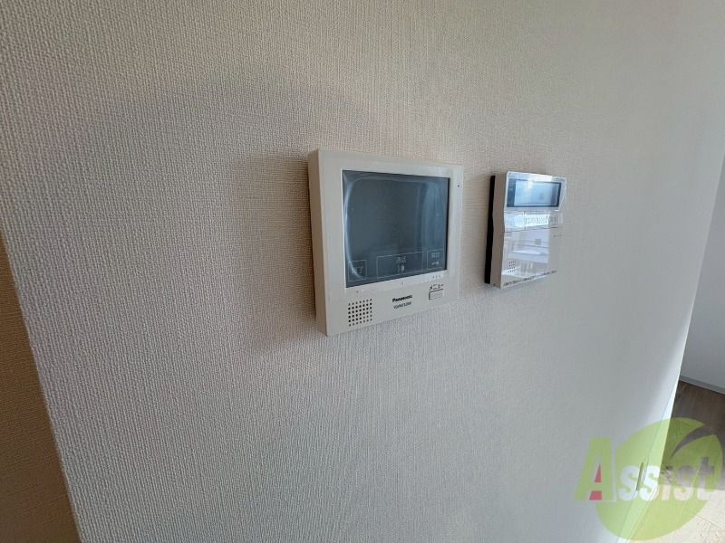 セキュリティ　モニタ付インターホンでセキュリティ面も安心です。