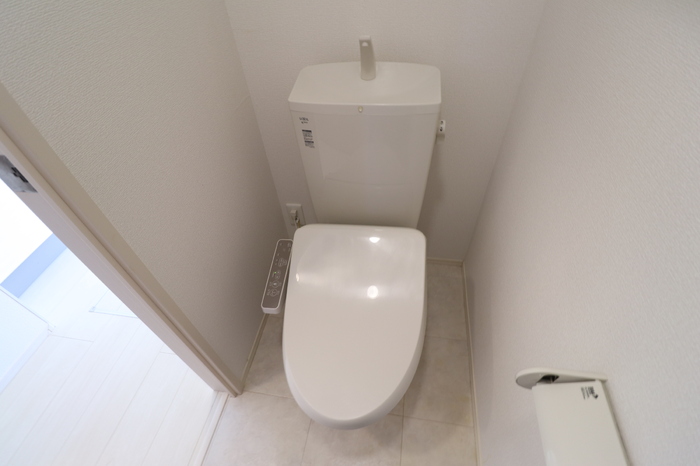 トイレ　A103 温水洗浄暖房便座