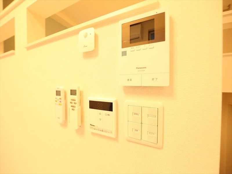 セキュリティ　ＴＶモニター付インターホン　同仕様写真