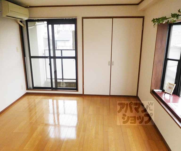 居室・リビング　洋室