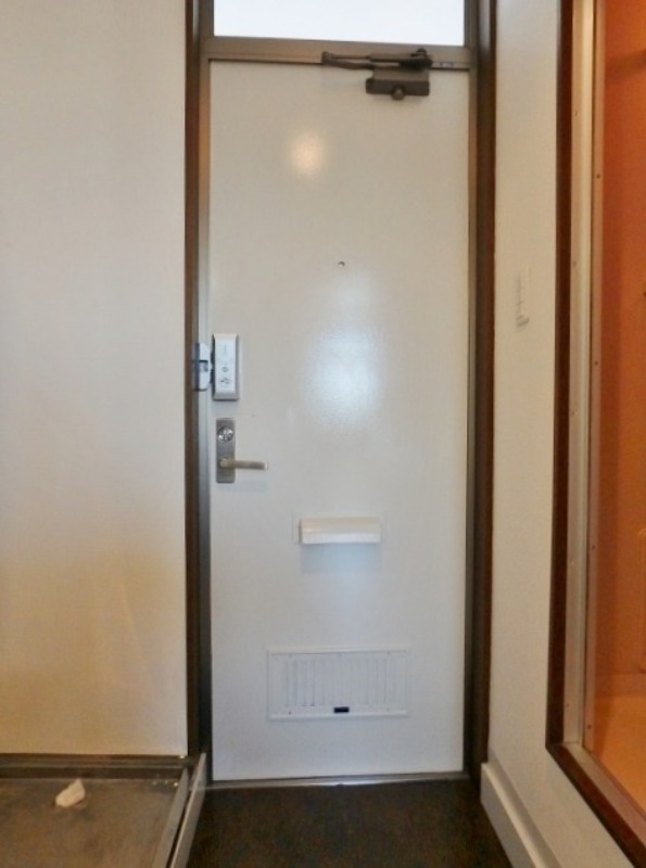 玄関　図面と現状に相違がある場合には現状を優先