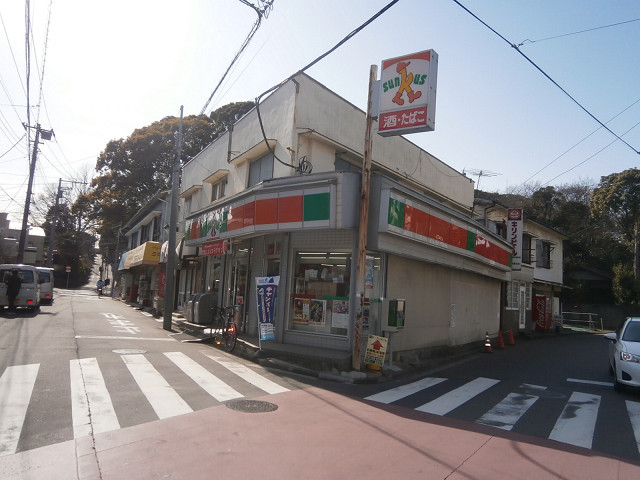 コンビニ　ファミリーマート横浜常盤台店（コンビニ）まで385m