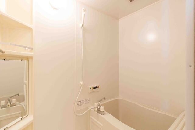 バス・シャワールーム　バス