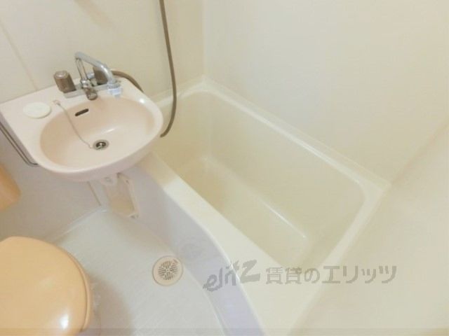 バス・シャワールーム　風呂