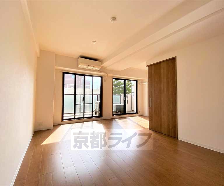 居室・リビング　開放感のあるリビングです。