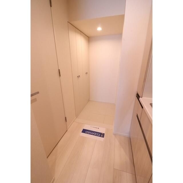 玄関　収納もある玄関です